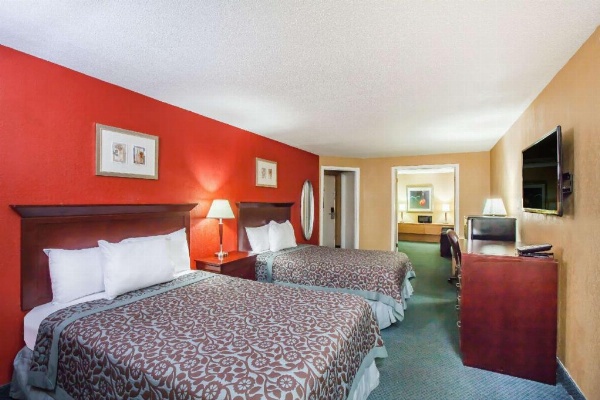 Days Inn by Wyndham San Antonio Alamo/Riverwalk image 20