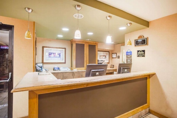 Days Inn by Wyndham San Antonio Alamo/Riverwalk image 5